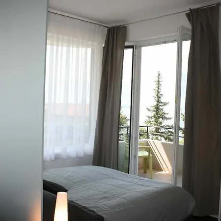 Bed & Breakfast Belalp Montreux